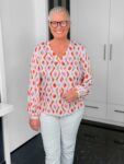Emily van den Bergh-Bluse-8506-156084-198-1-min