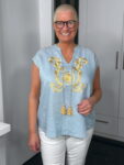 Emily van den Bergh-Bluse-8599-156320-2-610-1