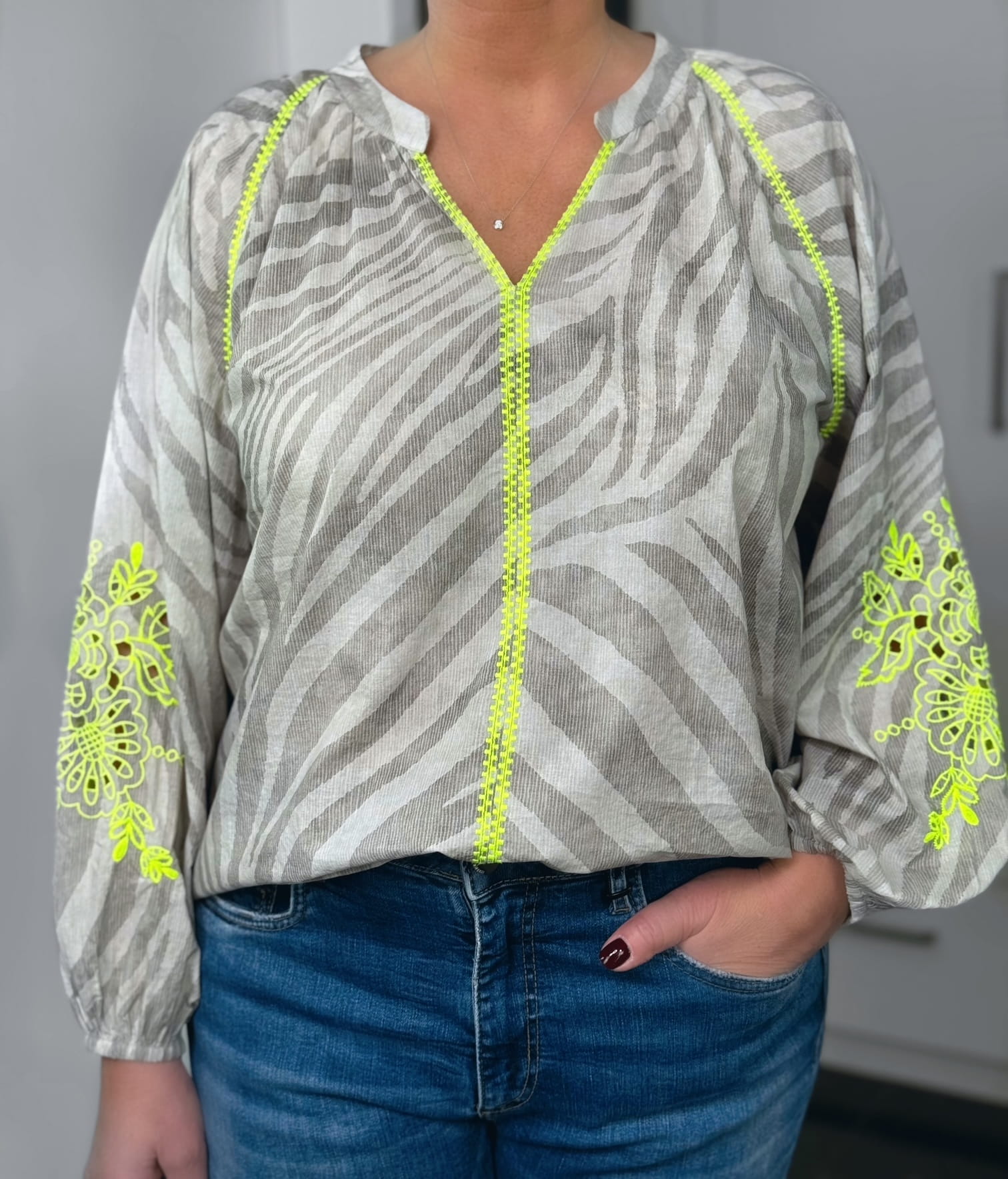Emily van den Bergh-Bluse-8842-157730-792-5 Emily van den Bergh Tunika Zebra in taupe-gelb – Ansicht 5