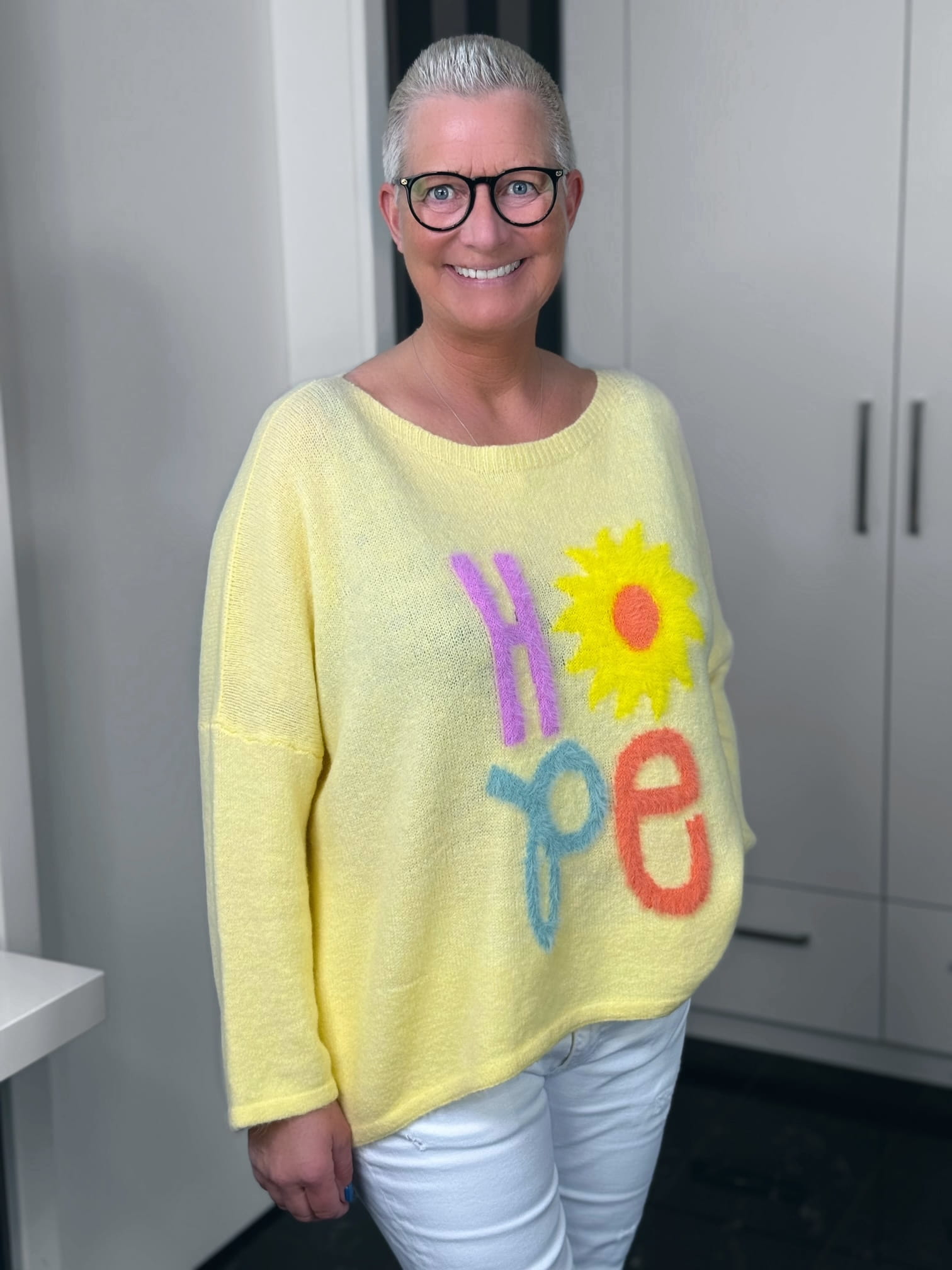 Emily van den Bergh-Pulli-Hope-gelb-2 markenfest Pullover Hope in gelb – Ansicht 2