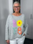 Emily van den Bergh-Pulli-Hope-grau-1