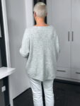 Emily van den Bergh-Pulli-Hope-grau-1