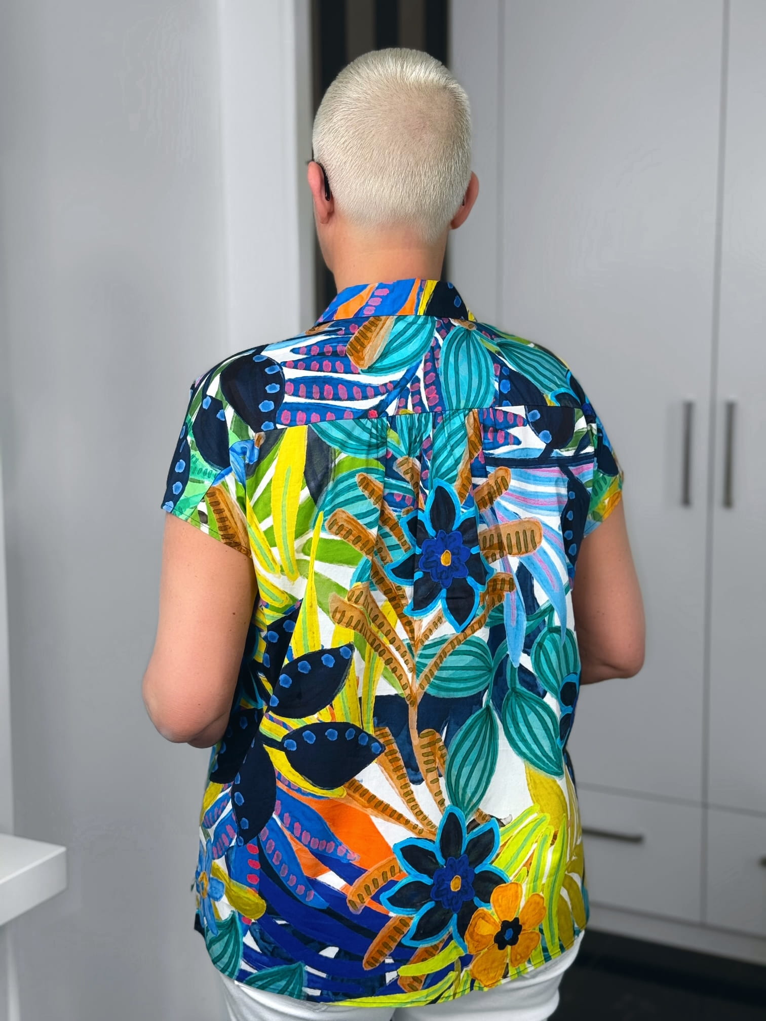 Milano Italy-Bluse-62-2437-7042-1605-6 Milano Italy Kurzarmbluse Bali in blau-multicolour – Ansicht 6