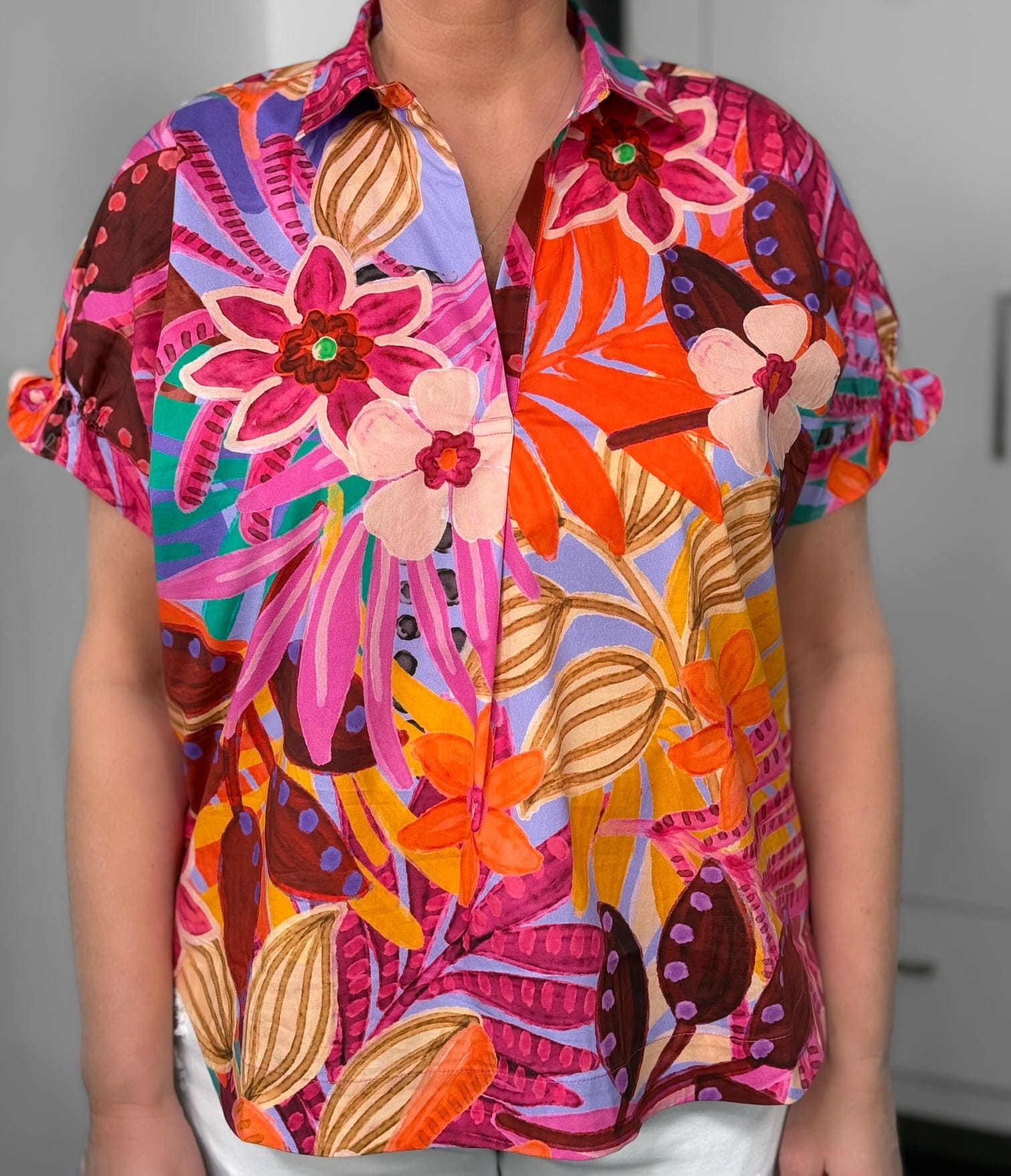 Milano Italy-Bluse-62-2437-6100-1300-5 Bunte Bluse mit großem Blumenmuster