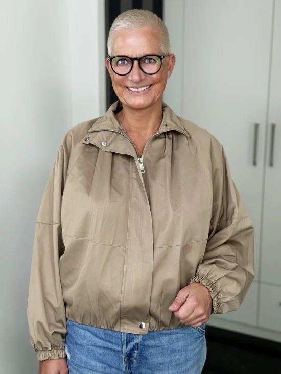Blouson Café au Lait in beige – Vorderansicht