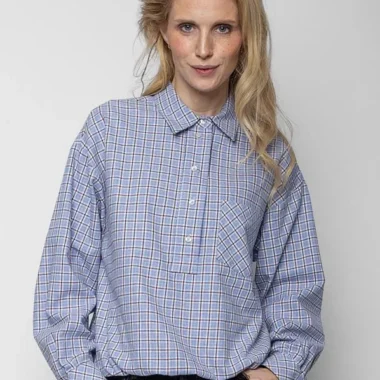 Bluse oder Hemd: wo ist der Unterschied?