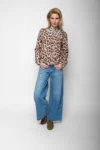 Emily van den Bergh Bluse Leo Charme leo-hellblau – Vorderansicht