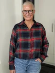 Oversize-Karohemd Highland Tartan in rot-navy-grün – Vorderansicht