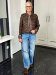 Emily van den Bergh Bluse Geo Chic in braun-taupe, Vorderansicht
