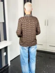 Emily van den Bergh Bluse Geo Chic in braun-taupe, Vorderansicht